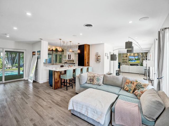 3821 NE 29th Avenue, Lighthouse Point, FL 33064