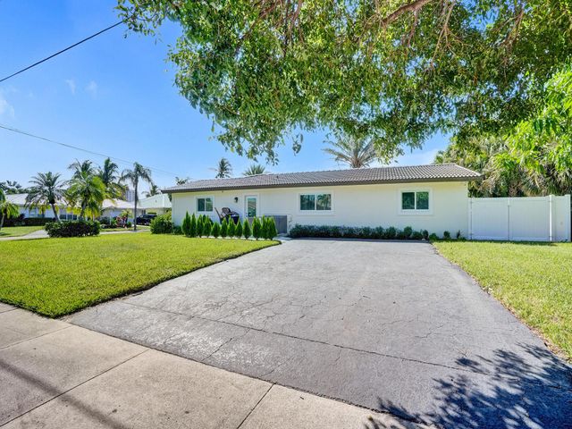 3821 NE 29th Avenue, Lighthouse Point, FL 33064