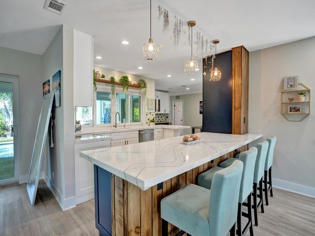 3821 NE 29th Avenue, Lighthouse Point, FL 33064