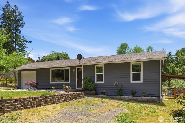 847 NE Michelle Court, Bremerton, WA 98311