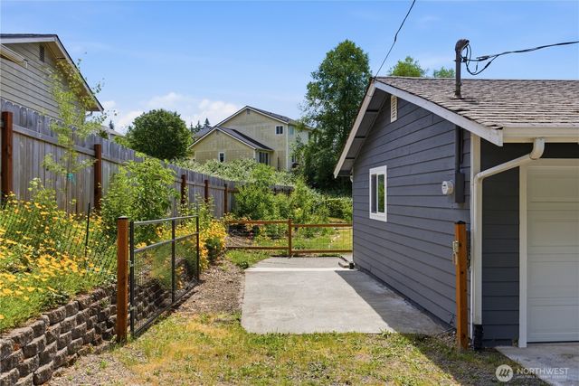 847 NE Michelle Court, Bremerton, WA 98311