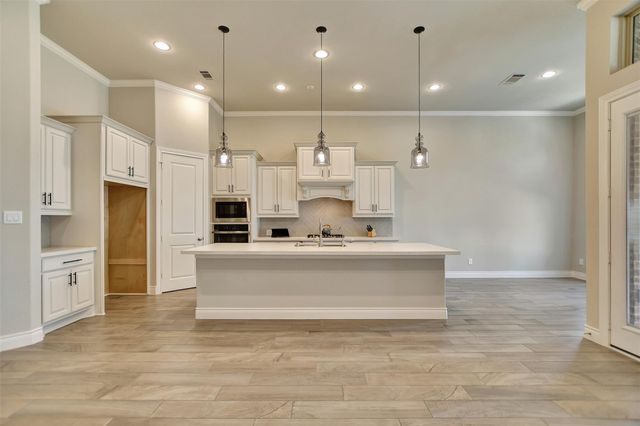 21824 S Enchanted Rock Drive, Porter, TX 77365