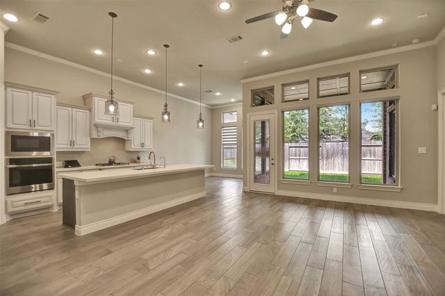 21824 S Enchanted Rock Drive, Porter, TX 77365