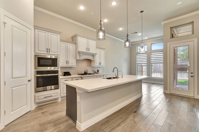 21824 S Enchanted Rock Drive, Porter, TX 77365