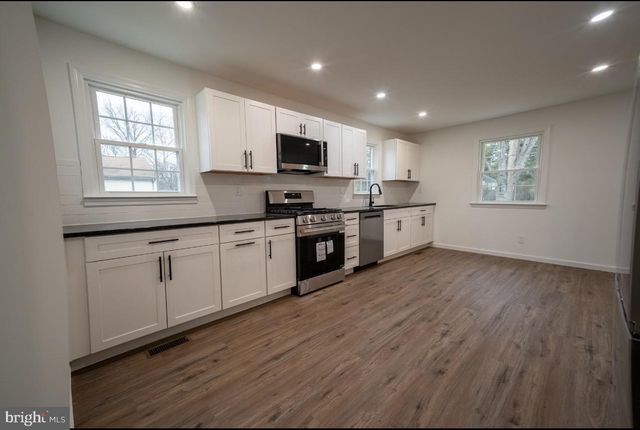 45 BURKE, Deptford, NJ 08096