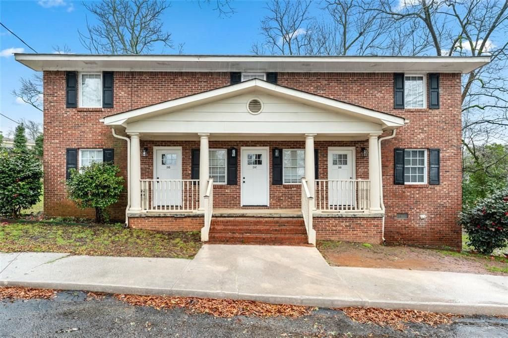 2133 Thompson SE Avenue, Covington, GA 30014