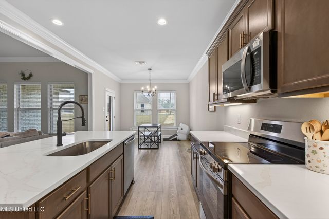 12004 Erik Court, Ocean Springs, MS 39564