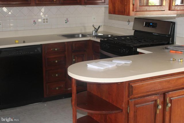 402 GLENMONT AVE, Glen Burnie, MD 21061