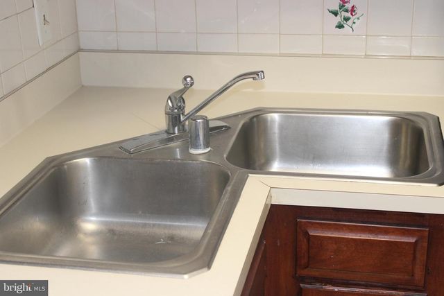 402 GLENMONT AVE, Glen Burnie, MD 21061