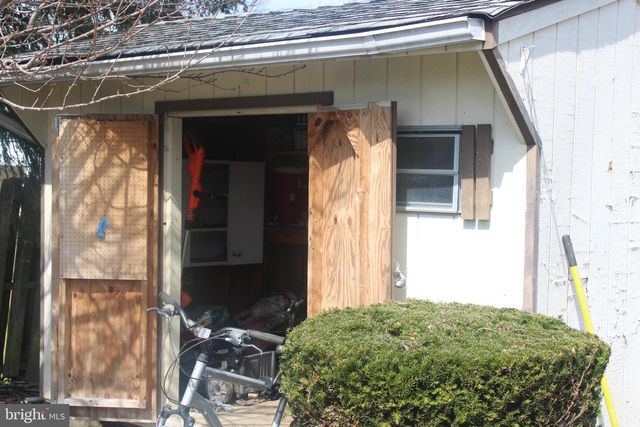 402 GLENMONT AVE, Glen Burnie, MD 21061