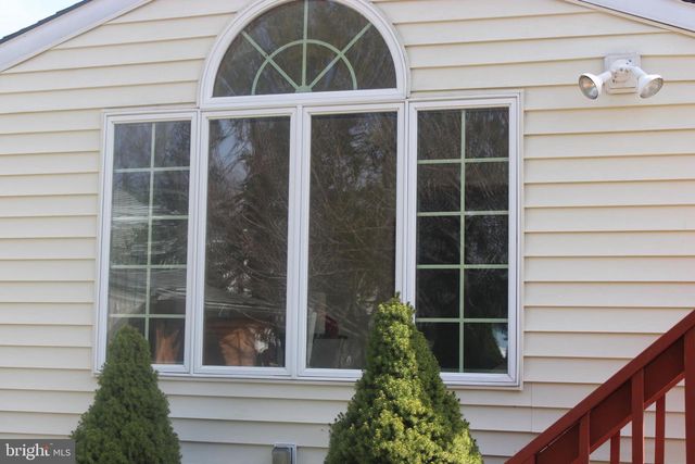 402 GLENMONT AVE, Glen Burnie, MD 21061