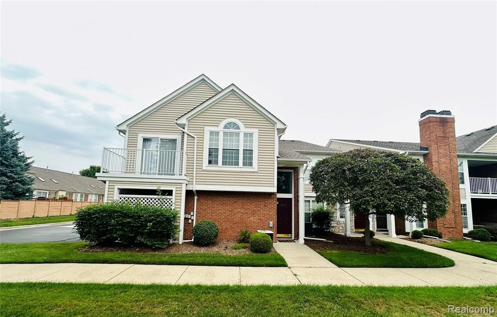 4033 Berkshire Drive, Sterling Heights, MI 48314