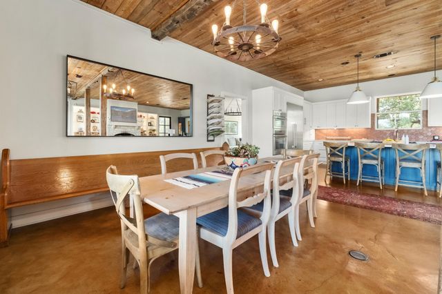 2300 W Fitzhugh Rd, Dripping Springs, TX 78620