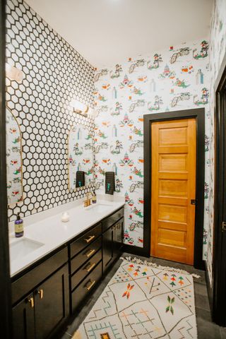 2300 W Fitzhugh Rd, Dripping Springs, TX 78620