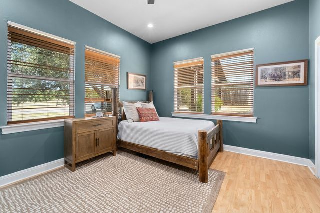 2300 W Fitzhugh Rd, Dripping Springs, TX 78620