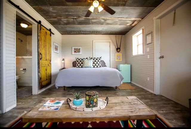 2300 W Fitzhugh Rd, Dripping Springs, TX 78620