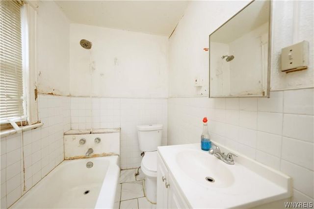 86 Benzinger Street, Buffalo, NY 14206