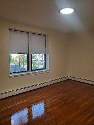 9 Victory Road 13, Boston, MA 02122