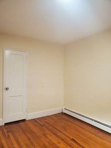 9 Victory Road 13, Boston, MA 02122