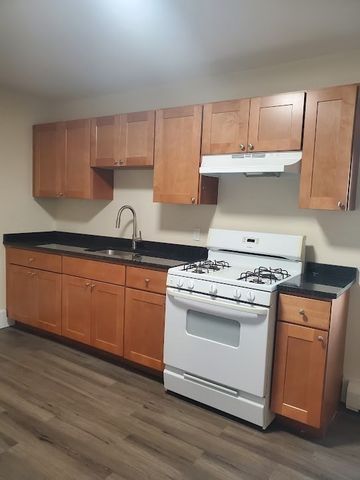 9 Victory Road 13, Boston, MA 02122