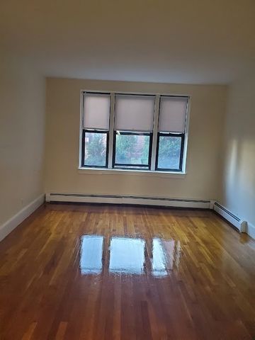 9 Victory Road 13, Boston, MA 02122