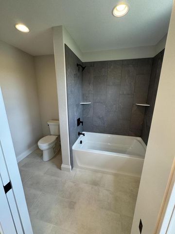 N56W20719 Muirfield DRIVE, Menomonee Falls, WI 53051