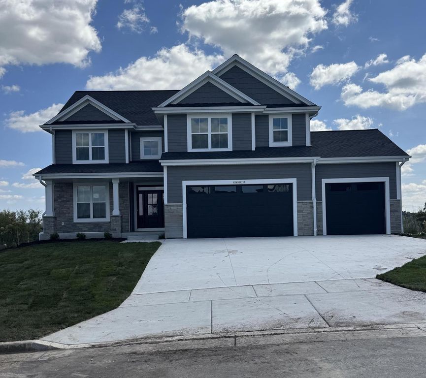 N56W20719 Muirfield DRIVE, Menomonee Falls, WI 53051