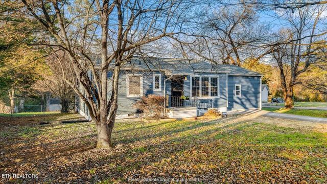 2009 Newton St, Knoxville, TN 37920