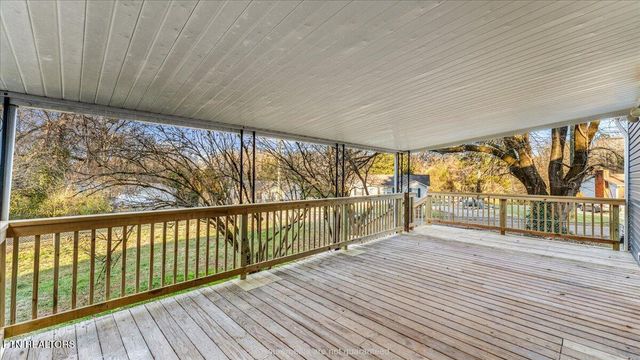 2009 Newton St, Knoxville, TN 37920