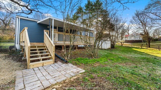 2009 Newton St, Knoxville, TN 37920