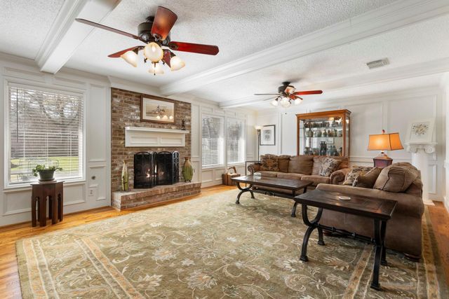 5619 Willow Walk Street, Houston, TX 77069