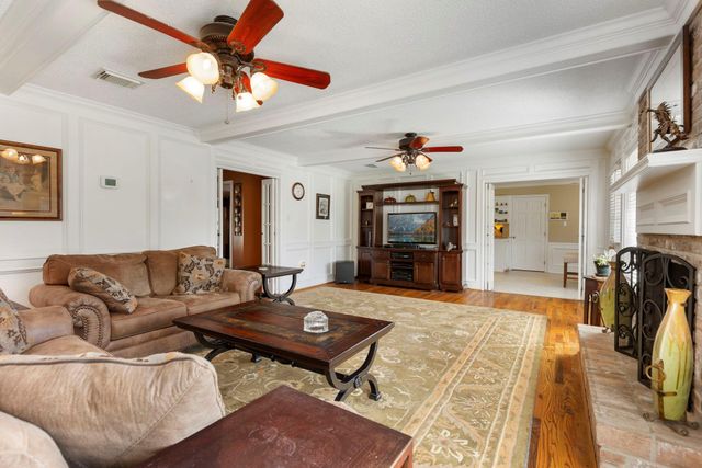 5619 Willow Walk Street, Houston, TX 77069