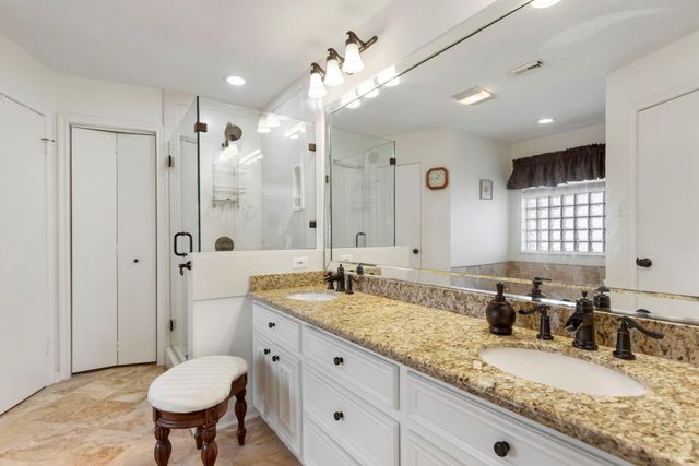 5619 Willow Walk Street, Houston, TX 77069