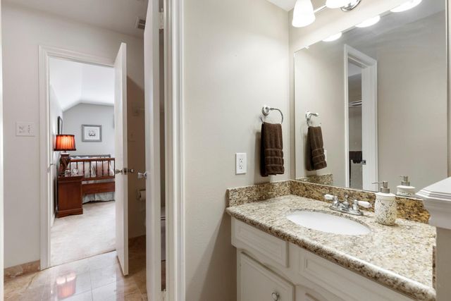 5619 Willow Walk Street, Houston, TX 77069