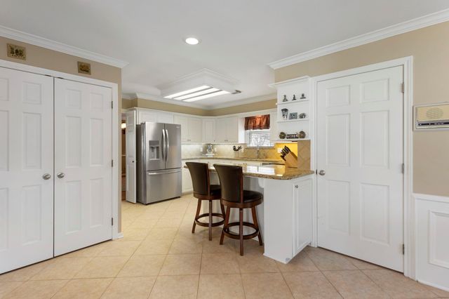 5619 Willow Walk Street, Houston, TX 77069