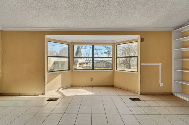 219 Fernwood Drive, Mabank, TX 75156