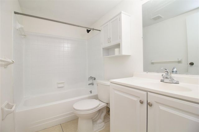 389 S MCMULLEN BOOTH ROAD 12, Clearwater, FL 33759