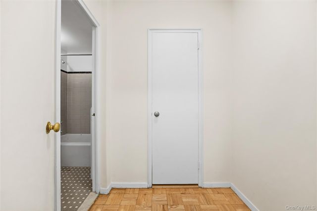 110-45 Queens Blvd 719, Forest Hills, NY 11375