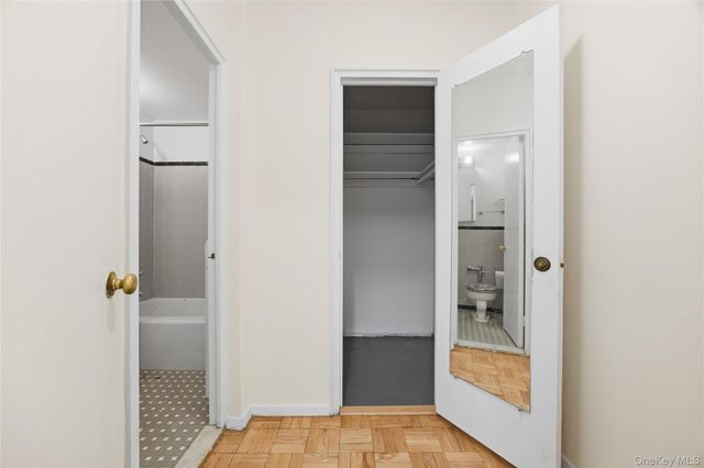 110-45 Queens Blvd 719, Forest Hills, NY 11375