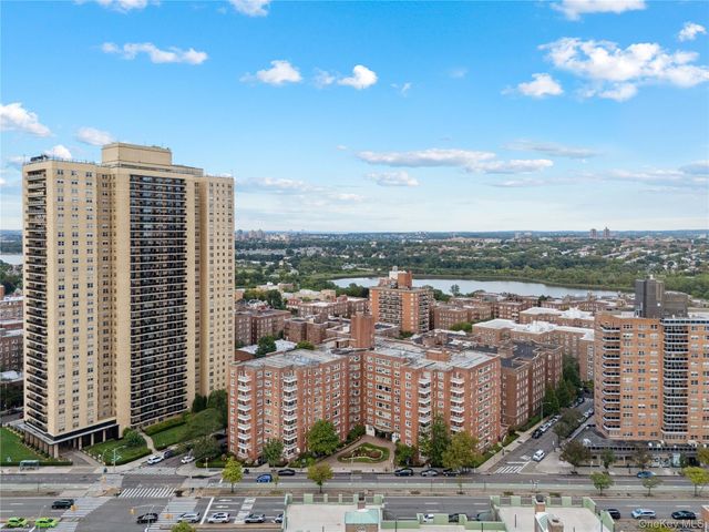 110-45 Queens Blvd 719, Forest Hills, NY 11375