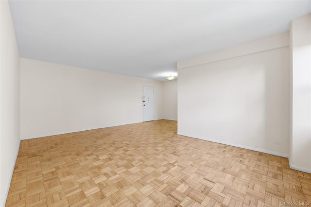 110-45 Queens Blvd 719, Forest Hills, NY 11375