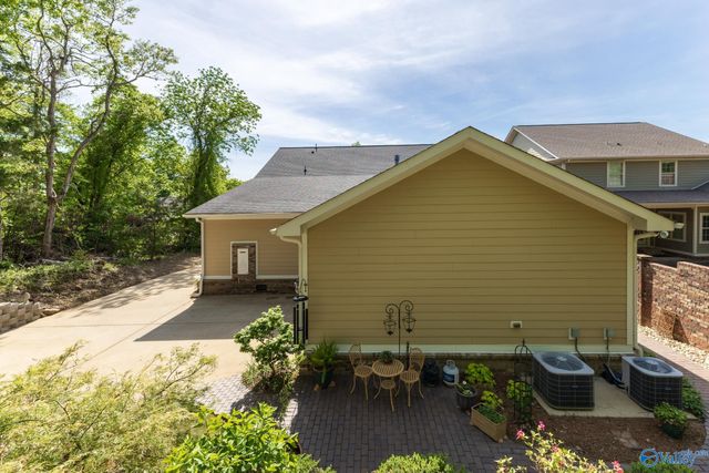 2814 Talon Circle NE, Huntsville, AL 35811