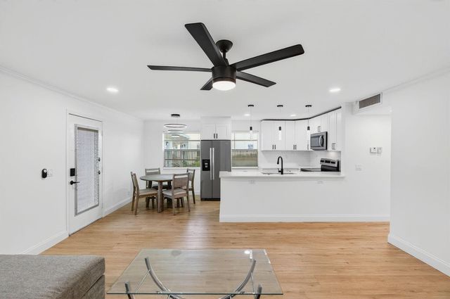 449 Normandy J, Delray Beach, FL 33484
