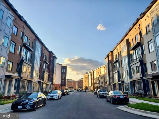 23571 WATERFORD DOWNS TER, Ashburn, VA 20148