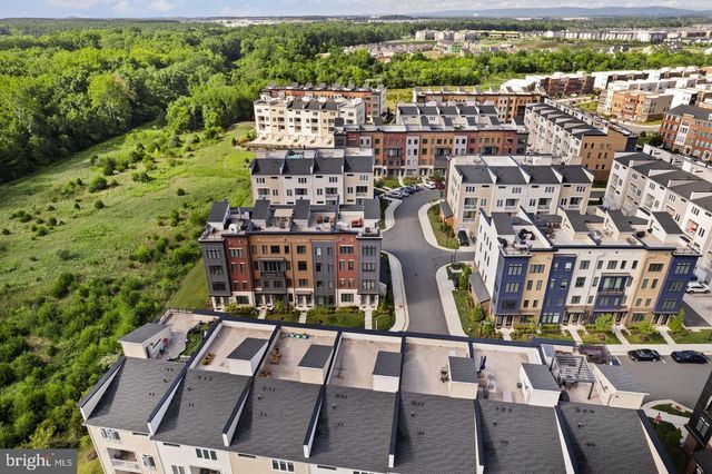 23571 WATERFORD DOWNS TER, Ashburn, VA 20148