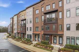 23571 WATERFORD DOWNS TER, Ashburn, VA 20148