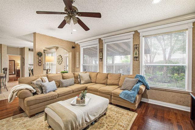 5536 Cranberry Drive, Fort Worth, TX 76137