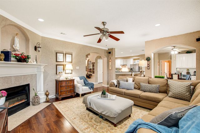 5536 Cranberry Drive, Fort Worth, TX 76137