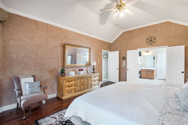 5536 Cranberry Drive, Fort Worth, TX 76137