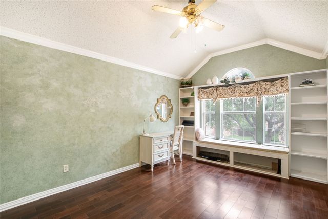 5536 Cranberry Drive, Fort Worth, TX 76137
